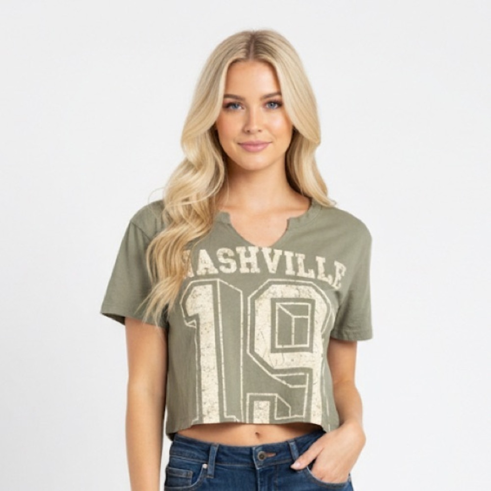 VINTAGE THREADZ olive green Nashville 19 graphic crop top tshirt size large